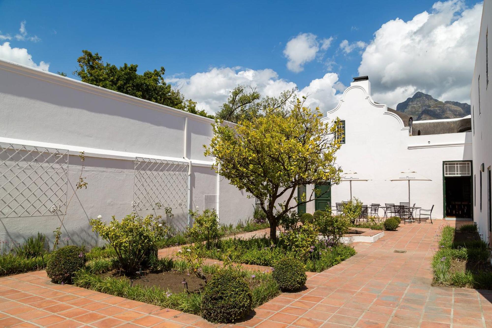 Protea Hotel By Marriott Cape Town Mowbray Zewnętrze zdjęcie